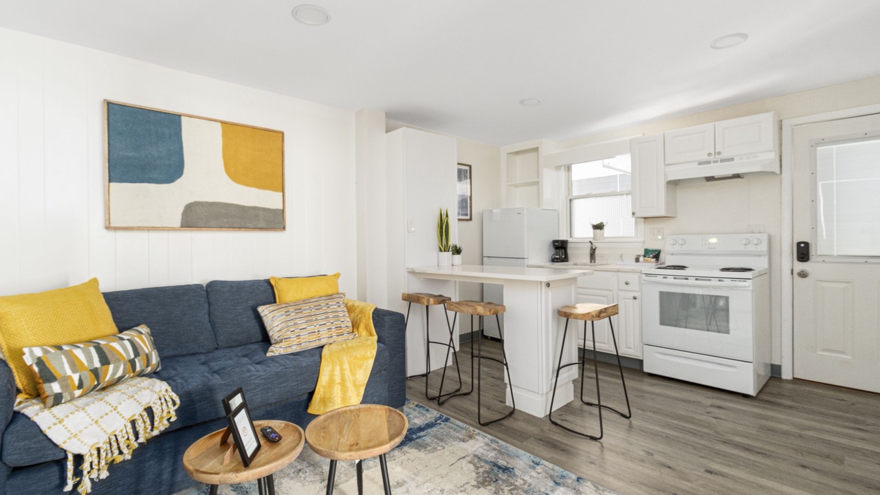 Photo of Others in Beverly