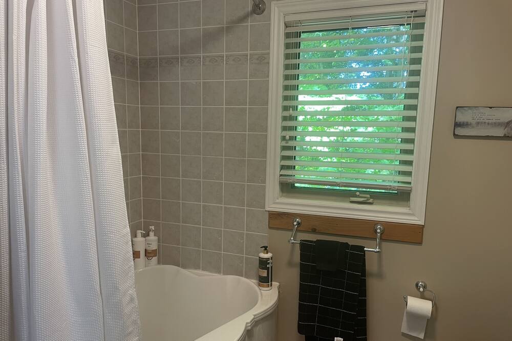 Photo of Bathroom in Tay Valley