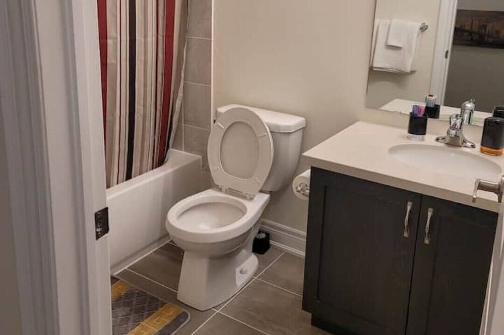 Photo of Bathroom in Markham