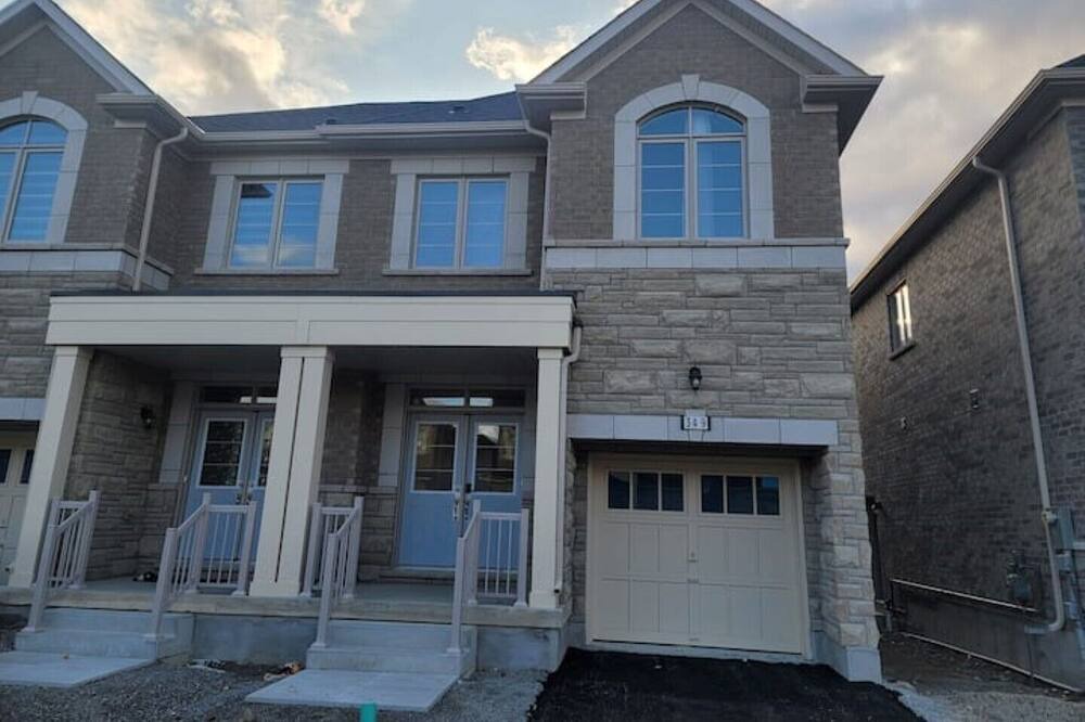 Photo of Outdoor in Markham