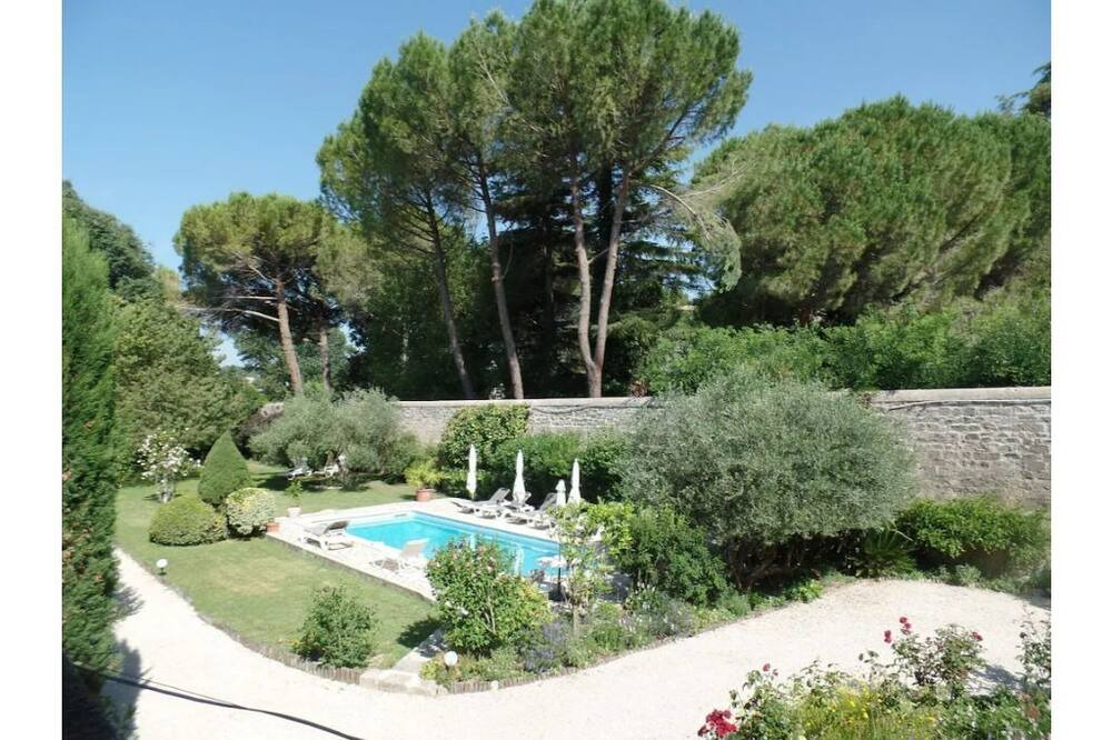 Photo of Outdoor in Sommieres