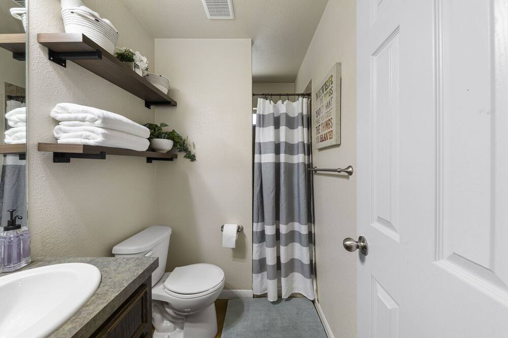 Photo of Bathroom in Killeen