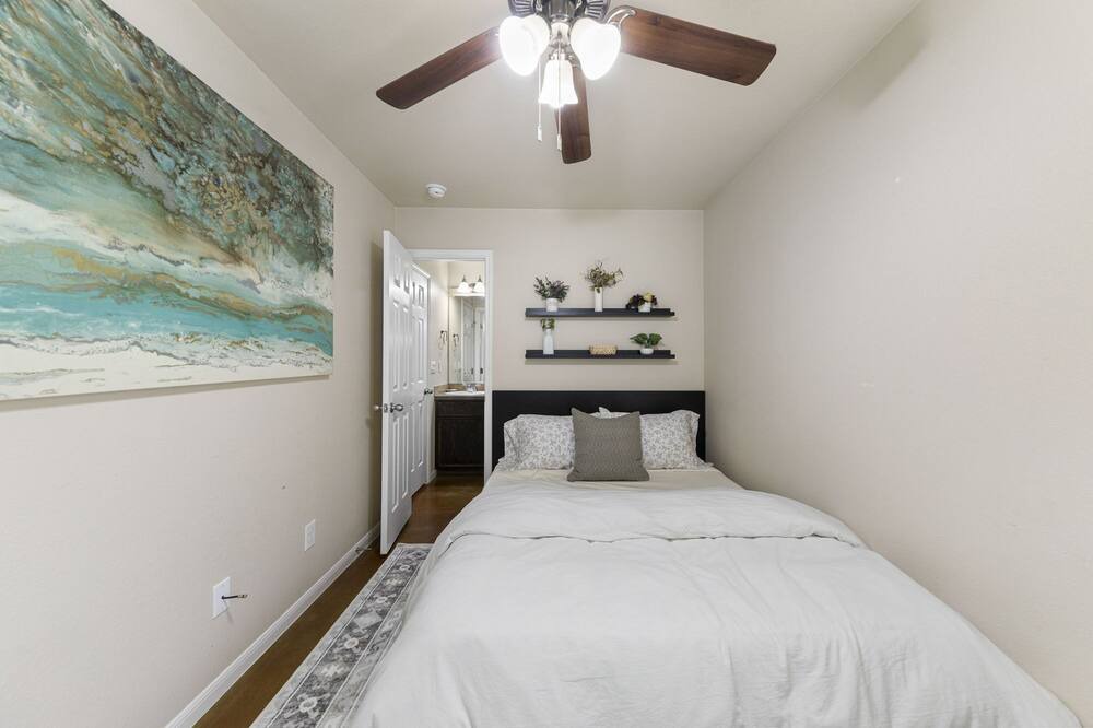 Photo of Bedroom in Killeen