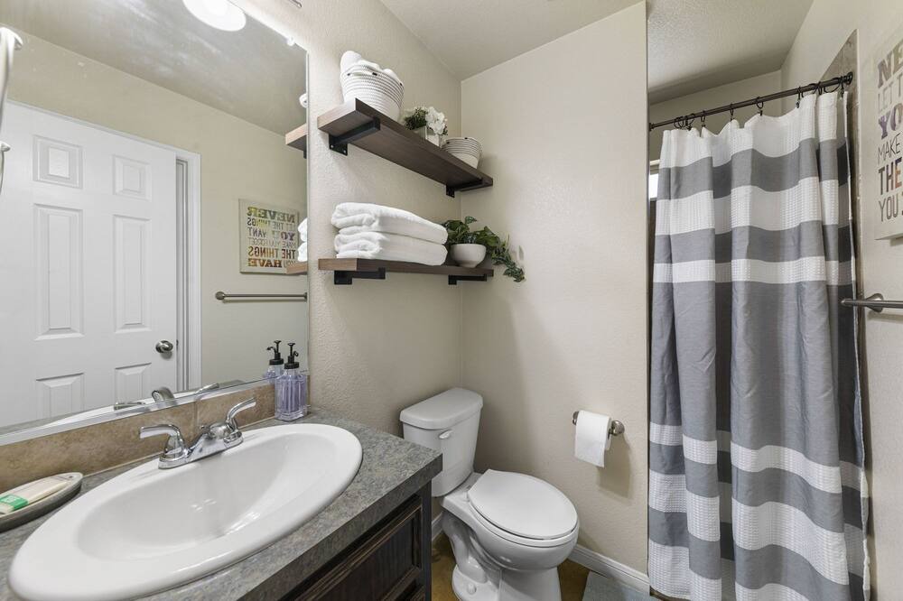 Photo of Bathroom in Killeen