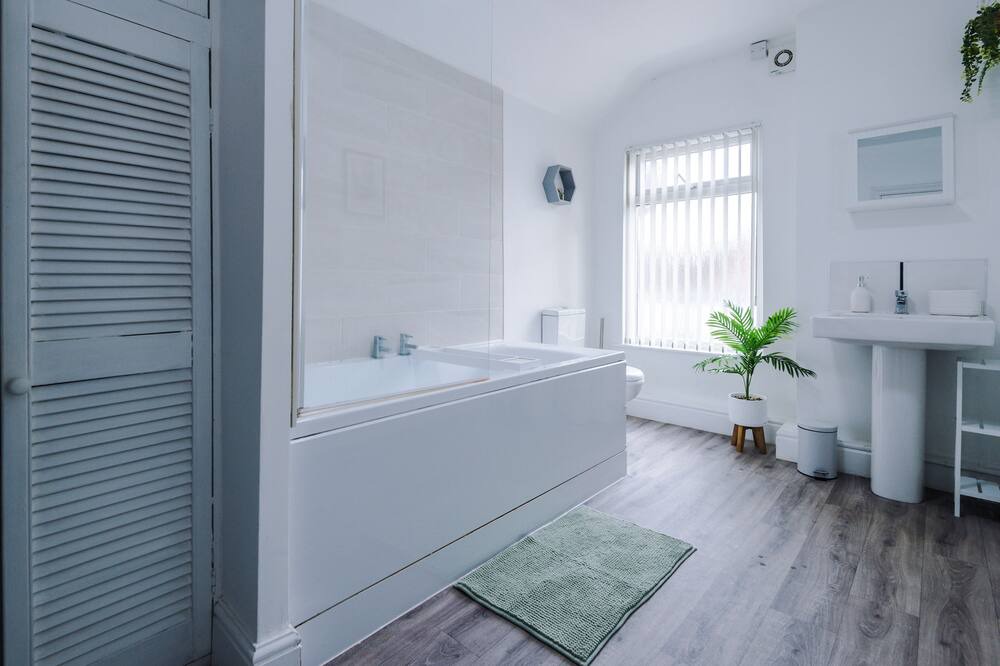 Photo of Bathroom in Chester