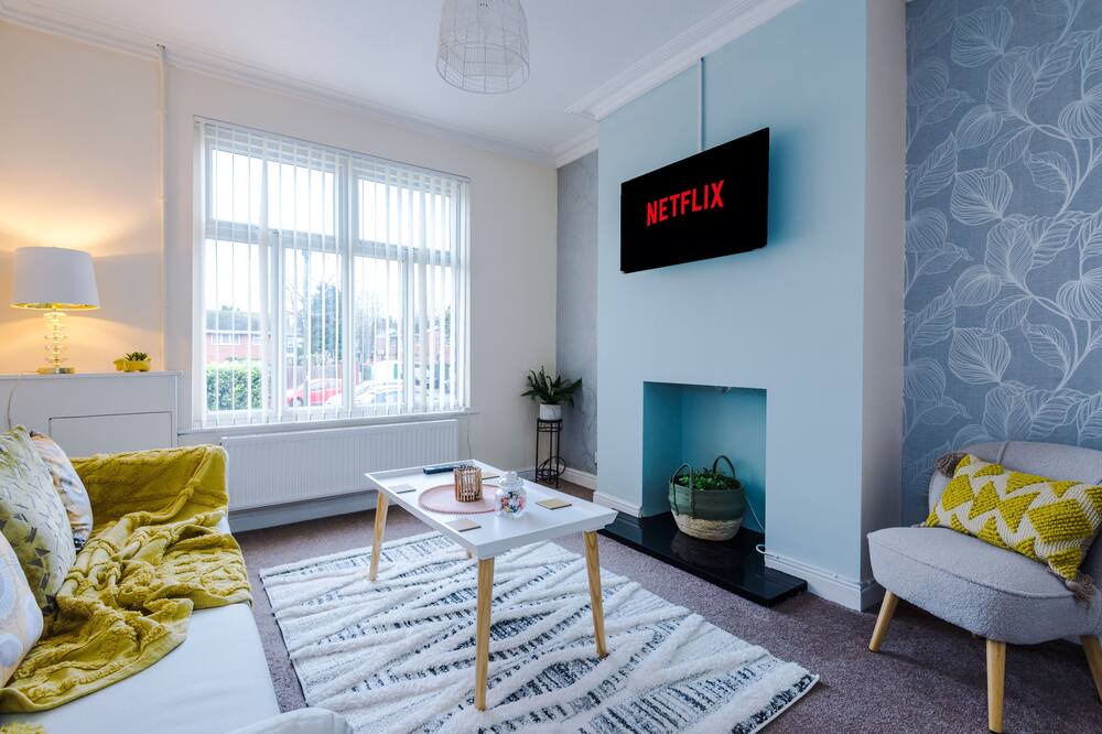 Photo of Livingroom in Chester