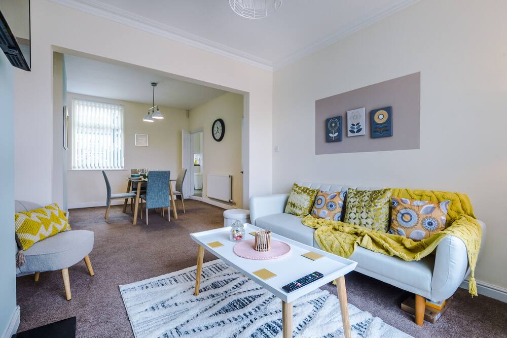 Photo of Livingroom in Chester