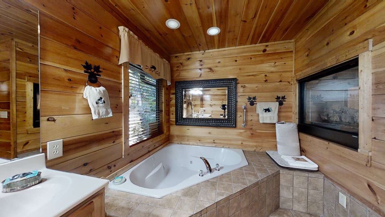 Photo of Bathroom in Gatlinburg - Pigeon Forge