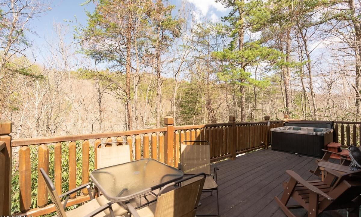 Photo of Outdoor in Gatlinburg - Pigeon Forge