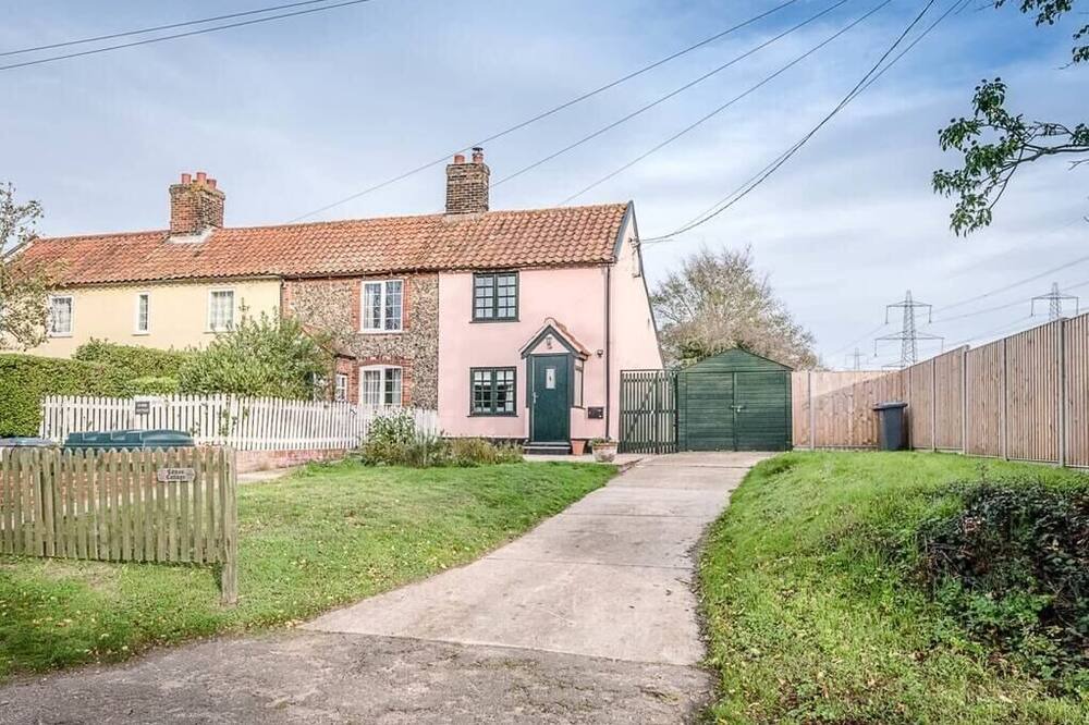 Photo of Outdoor in Knodishall