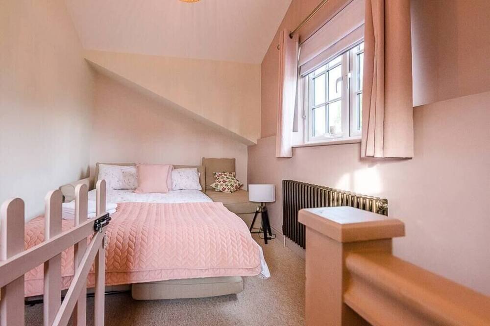 Photo of Bedroom in Knodishall