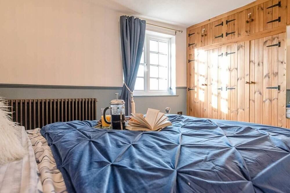 Photo of Bedroom in Knodishall