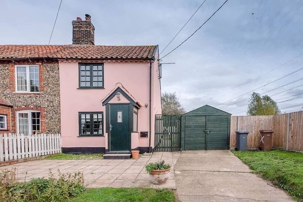 Photo of Outdoor in Knodishall