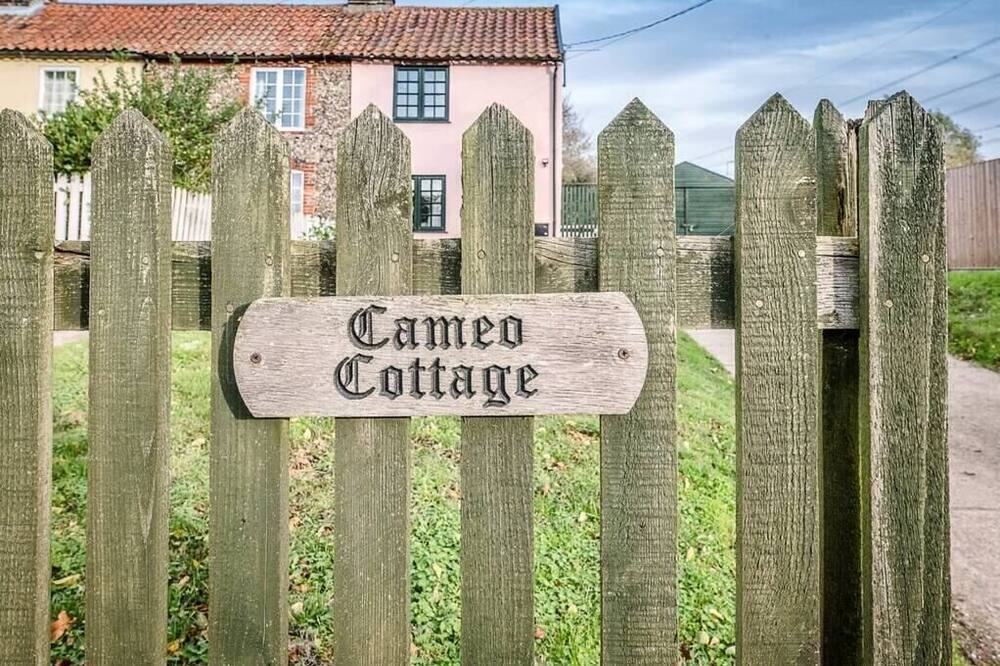 Photo of Outdoor in Knodishall