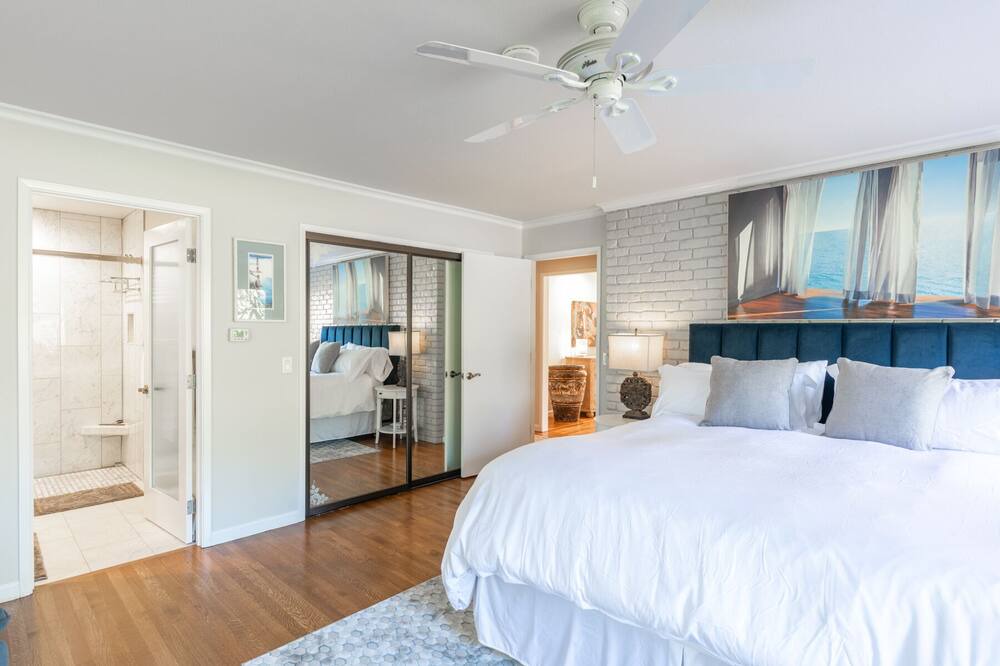 Photo of Others in Petaluma