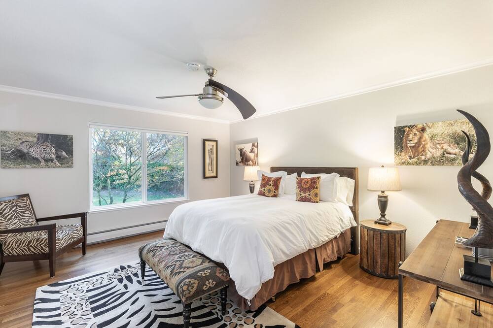 Photo of Others in Petaluma