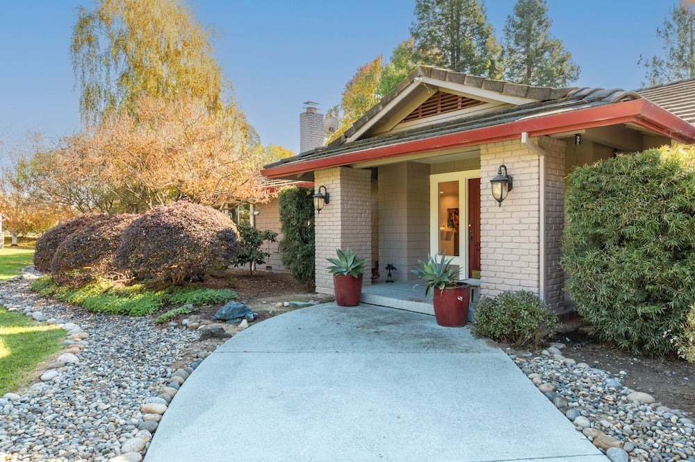 Photo of Others in Petaluma