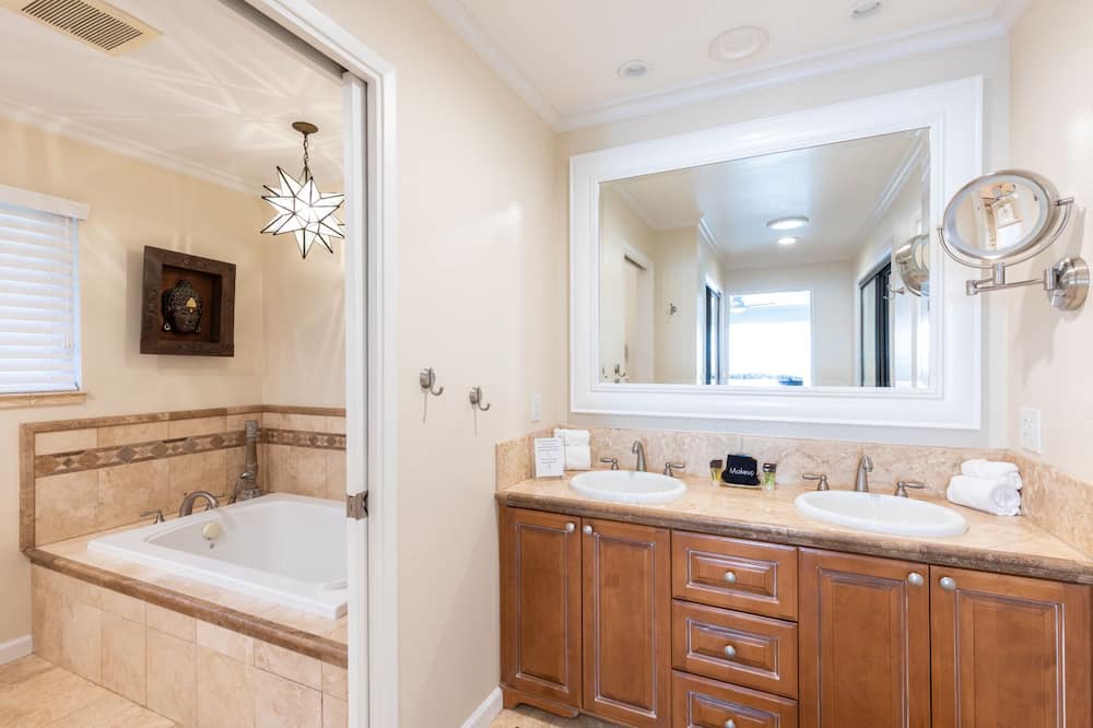 Photo of Others in Petaluma