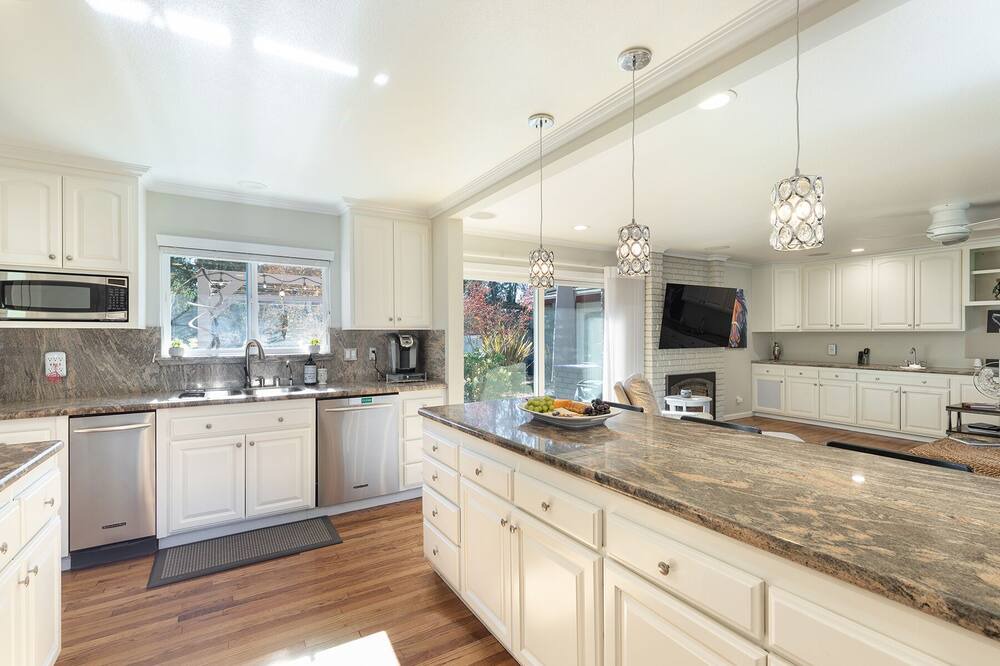 Photo of Others in Petaluma