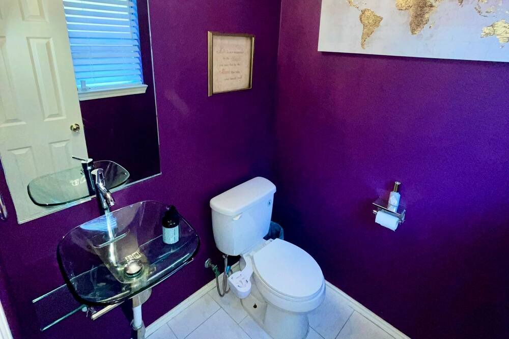Photo of Bathroom in Northwest Carrollton