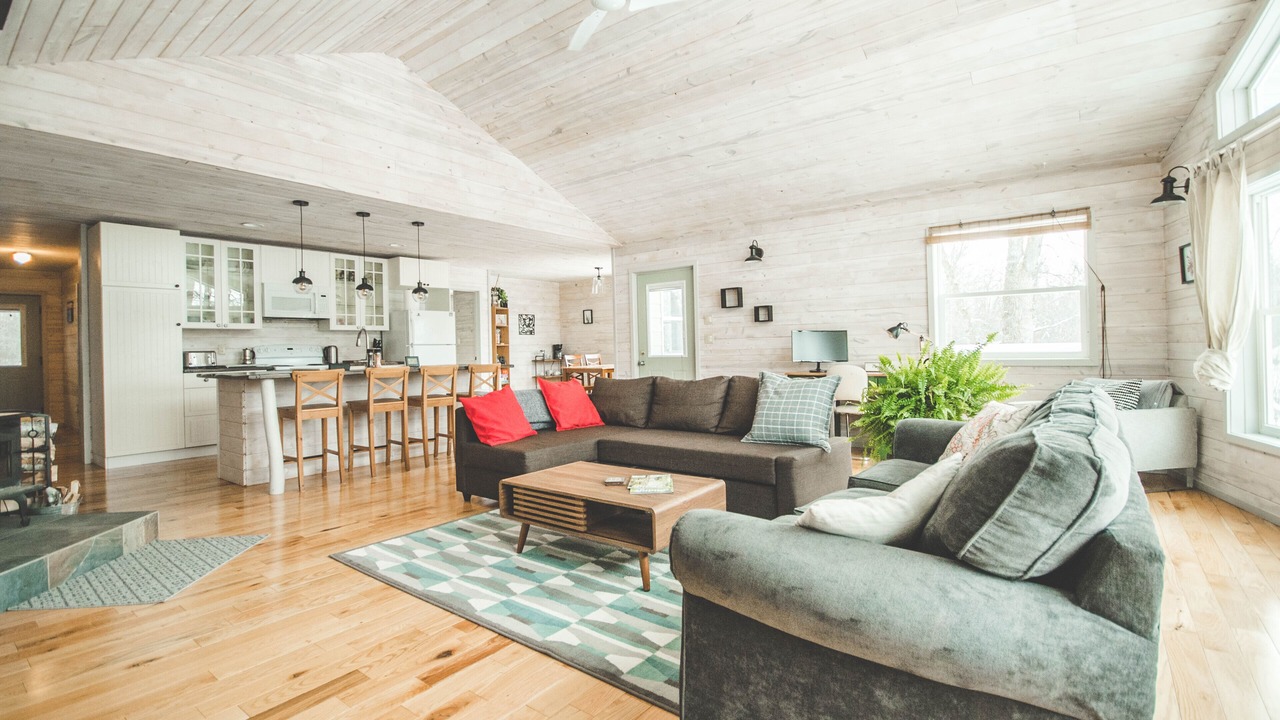 Photo of Livingroom in Grand Beach
