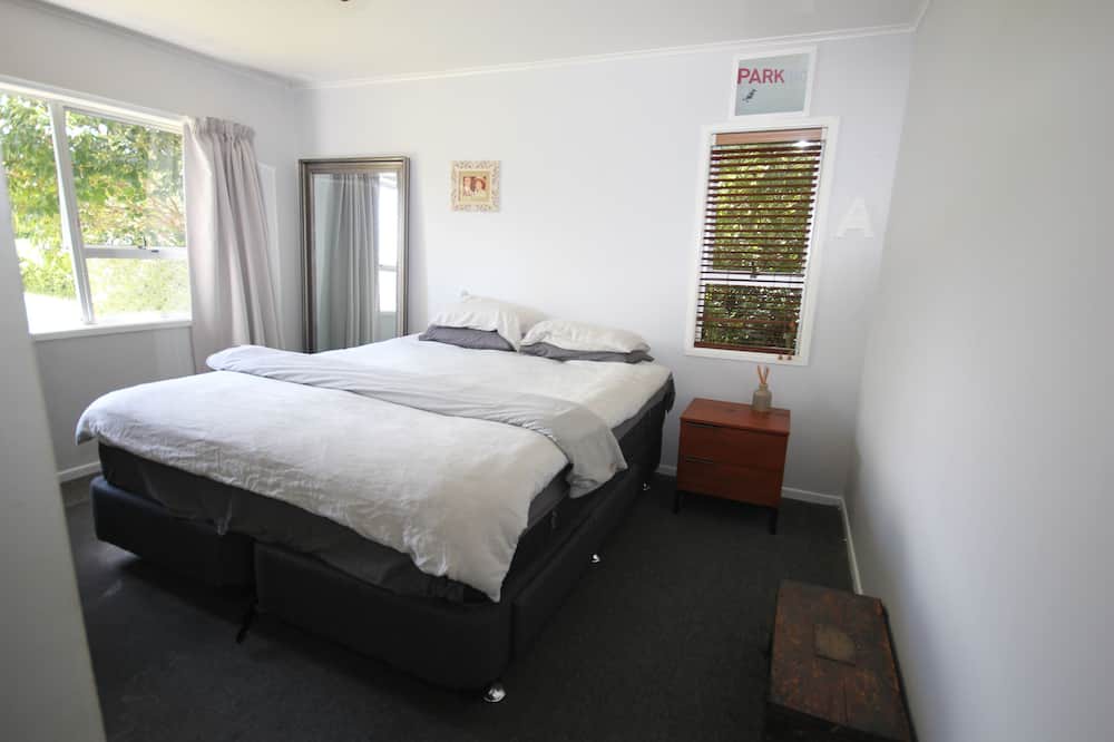 Photo of Bedroom in Hatfields Beach