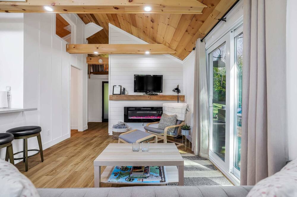 Photo of Livingroom in South Bruce Peninsula