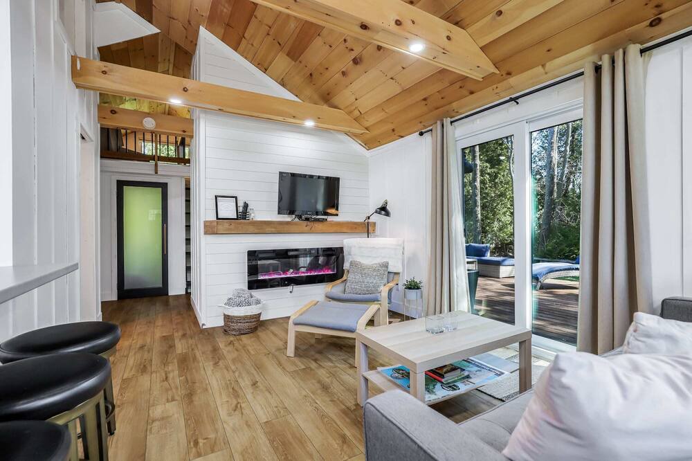 Photo of Livingroom in South Bruce Peninsula