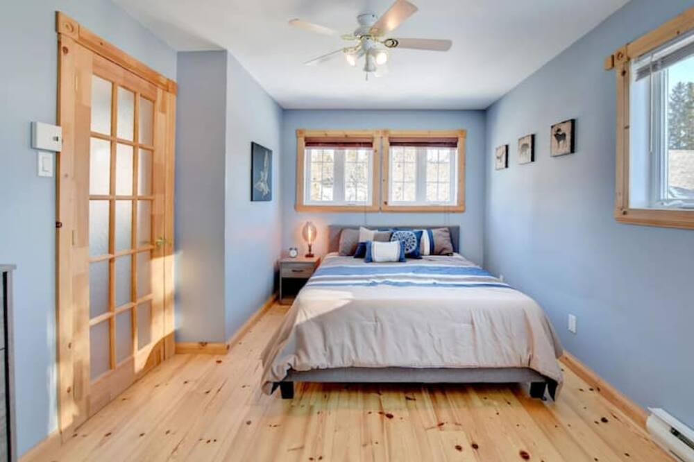 Photo of Bedroom in Chertsey