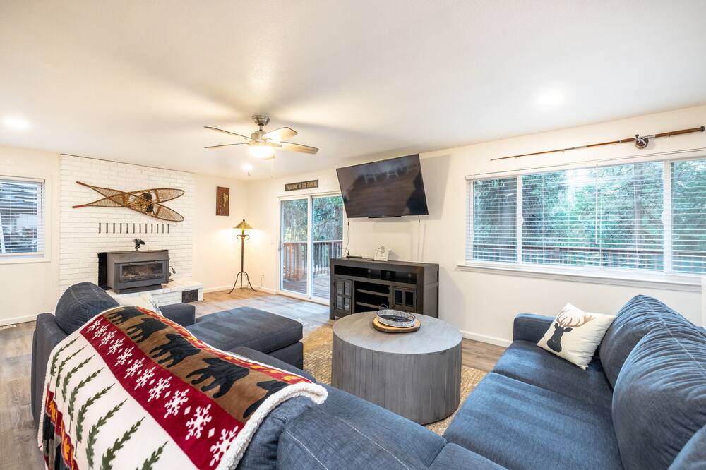 Photo of Bedroom in Iowa Hill