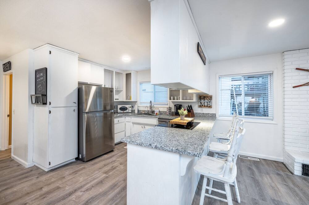 Photo of Kitchen in Iowa Hill