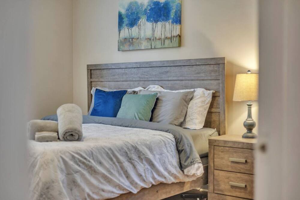 Photo of Bedroom in East Point