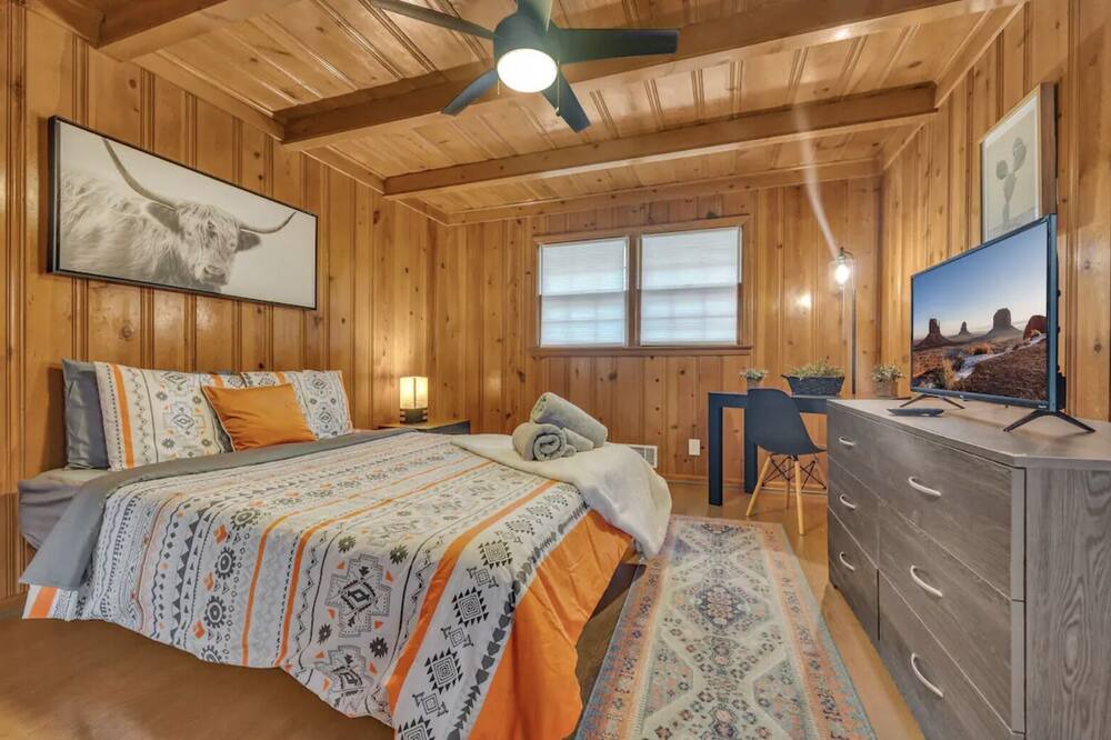 Photo of Bedroom in East Point