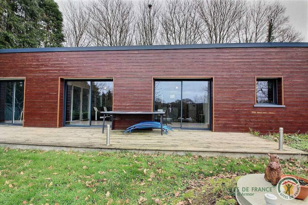 Photo of Outdoor in Plesidy