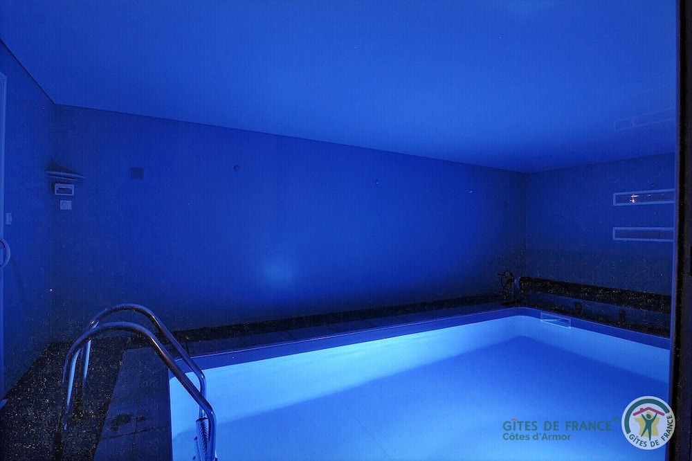 Photo of Others in Plesidy