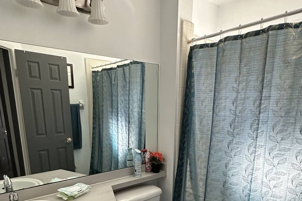 Photo of Bathroom in Oak Grove