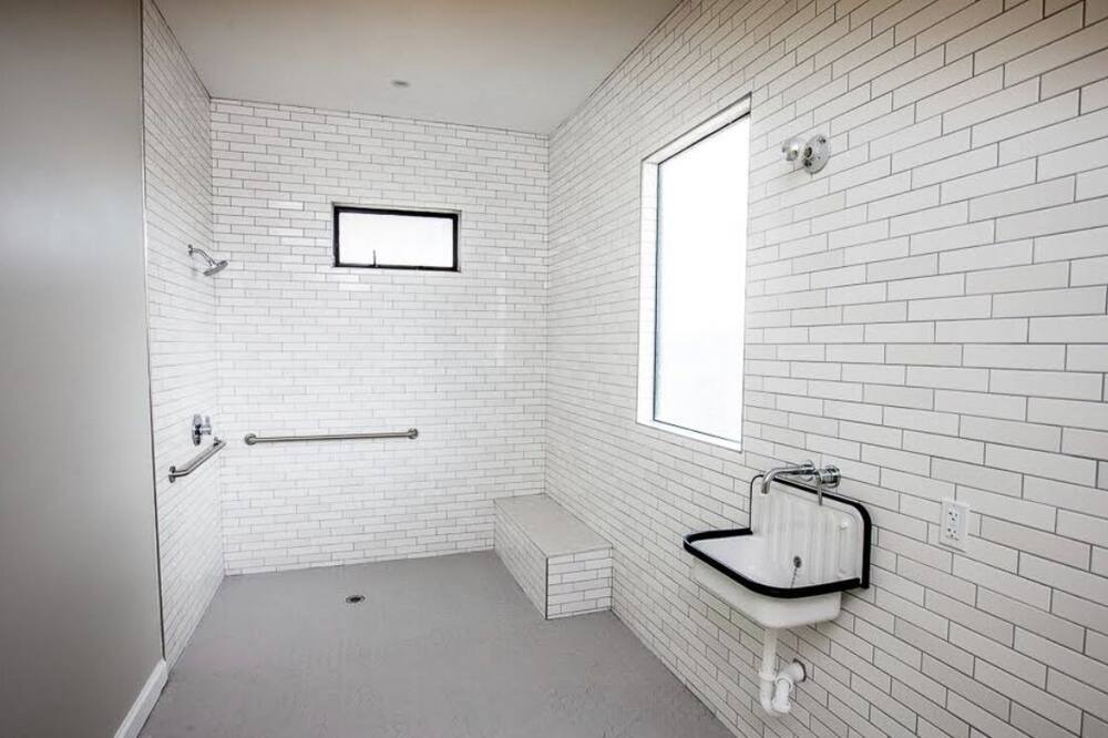 Photo of Bathroom in Garfield