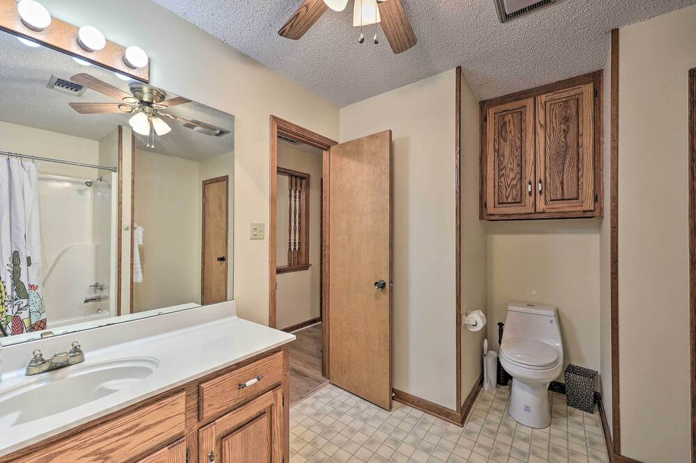 Photo of Bathroom in Jones Mills