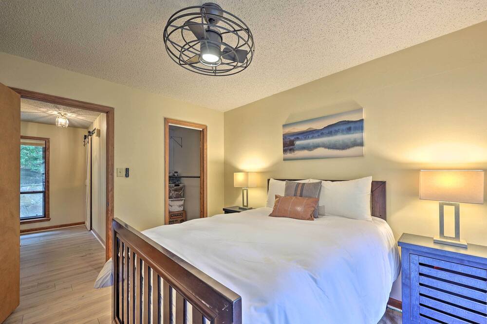 Photo of Bedroom in Jones Mills