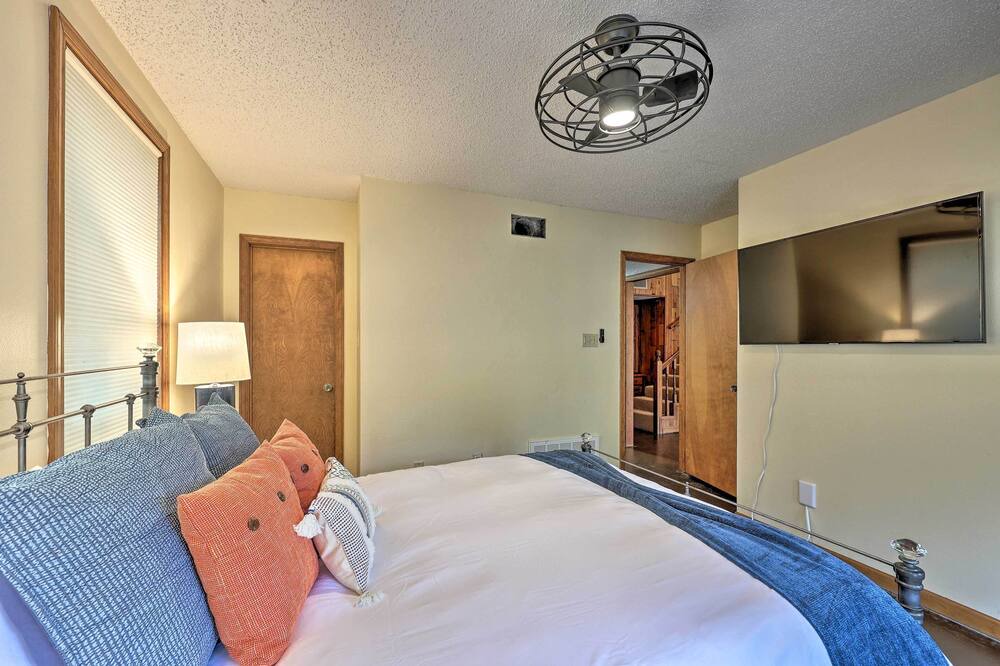 Photo of Bedroom in Jones Mills