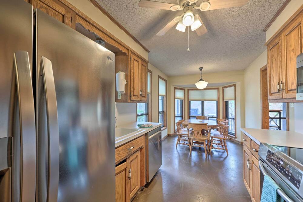 Photo of Kitchen in Jones Mills