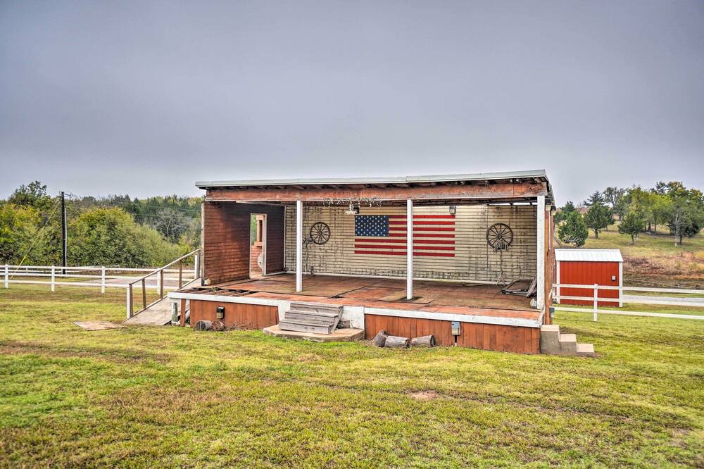 Photo of Outdoor in Fletcher