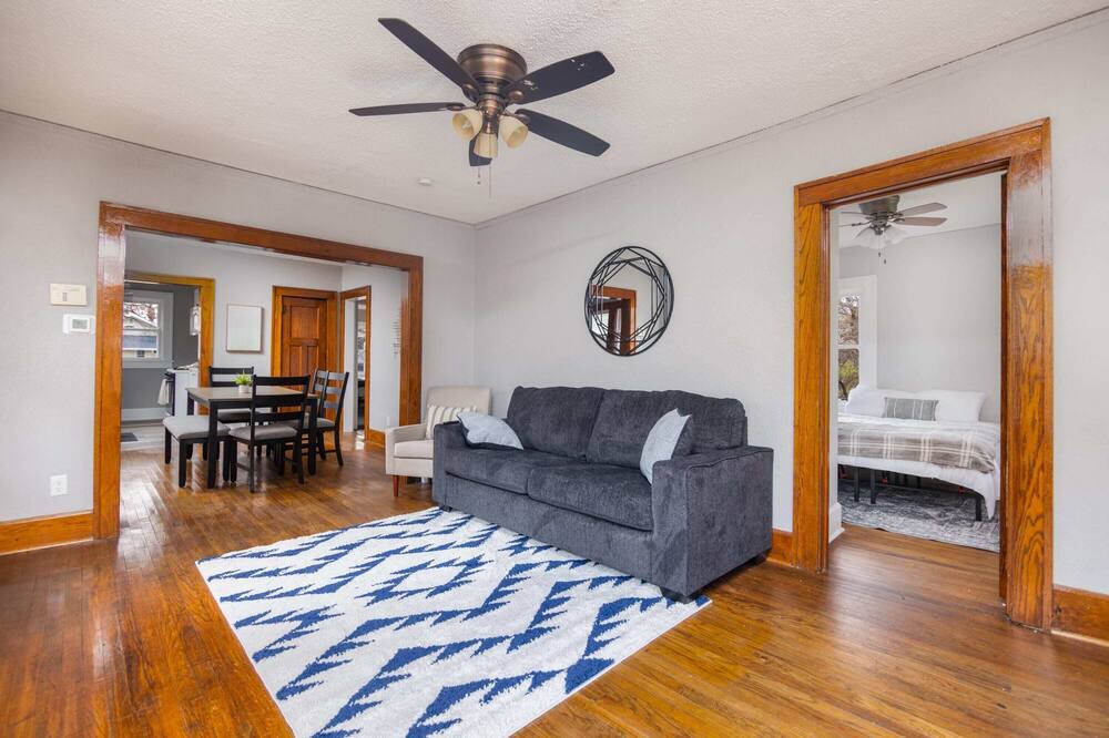 Photo of Livingroom in Des Moines