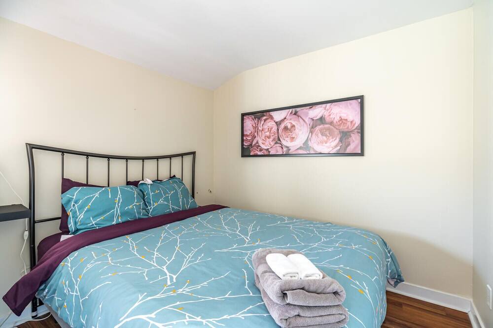 Photo of Bedroom in North End