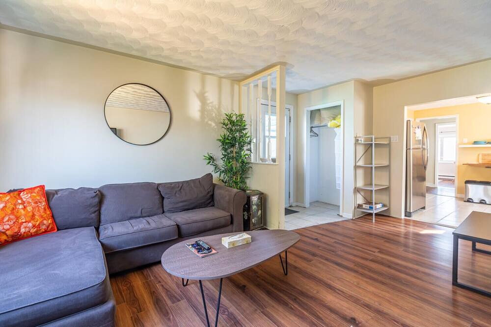 Photo of Livingroom in North End