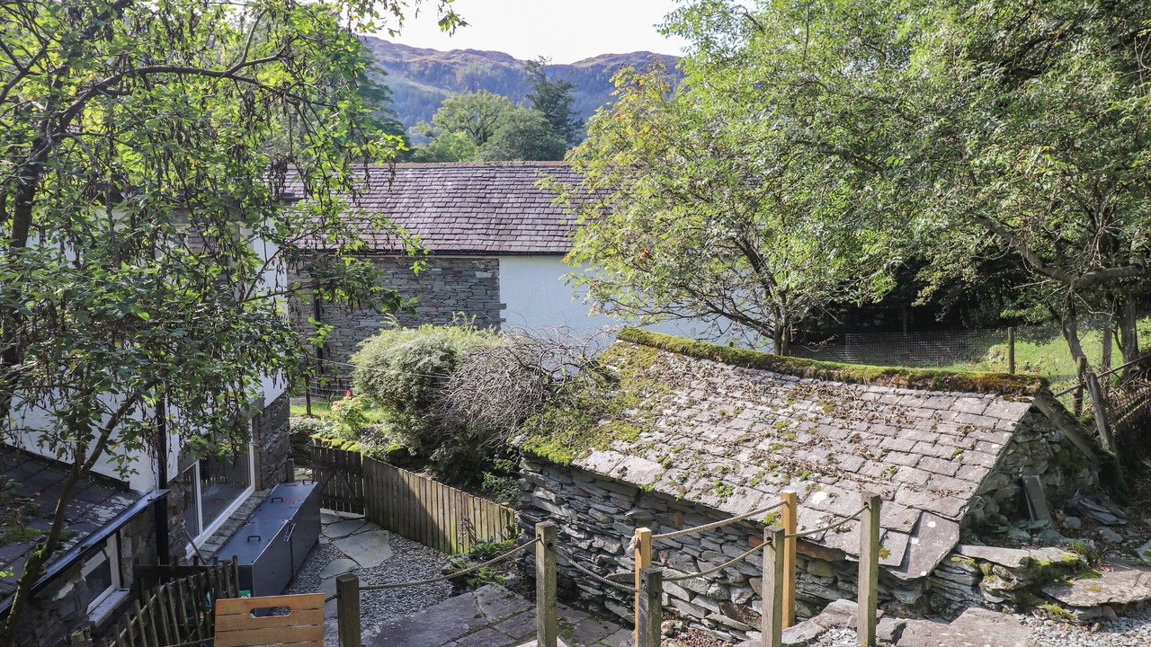 Photo of Outdoor in Chapel Stile