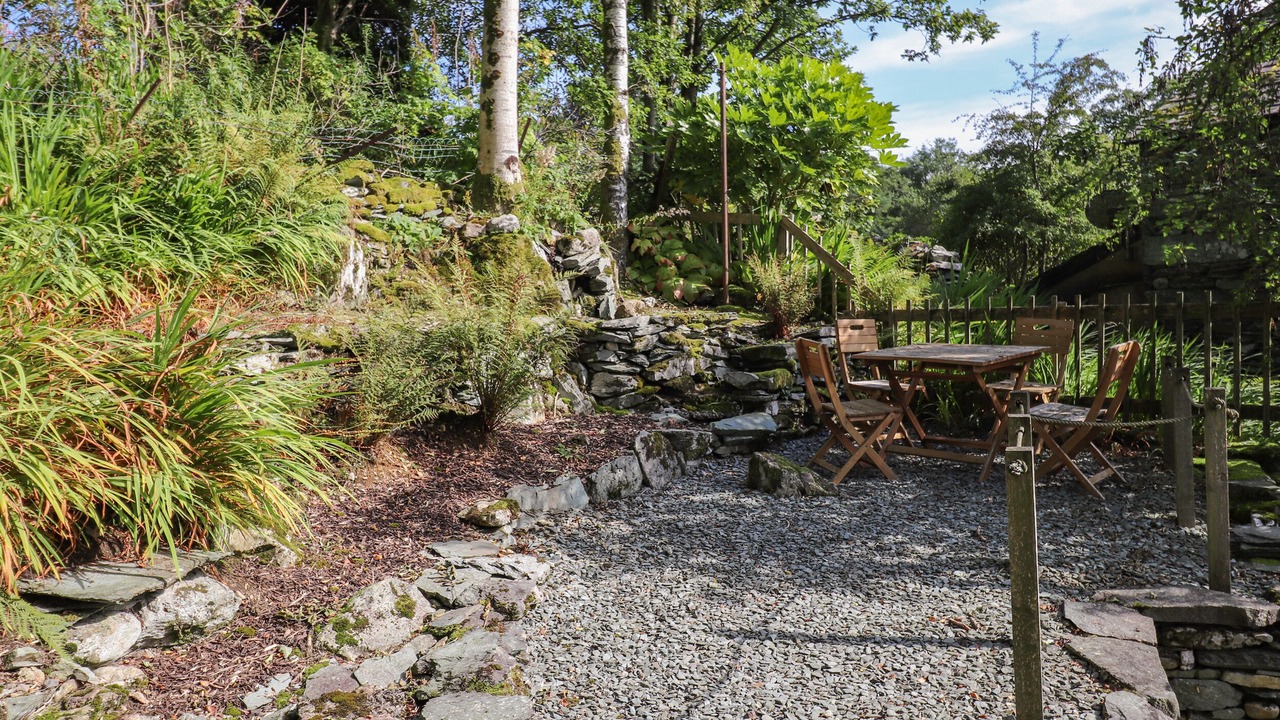 Photo of Outdoor in Chapel Stile