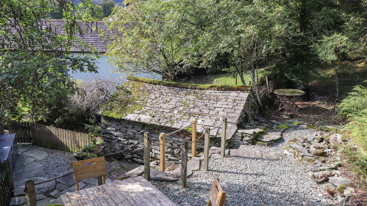 Photo of Outdoor in Chapel Stile