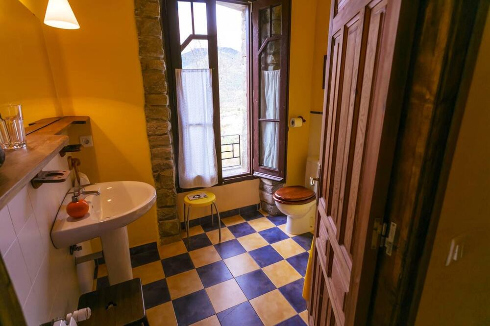 Photo of Bathroom in Albella