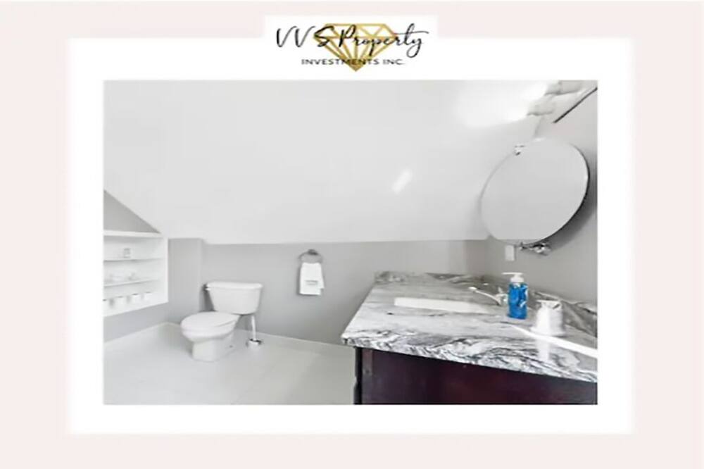 Photo of Bathroom in South Central